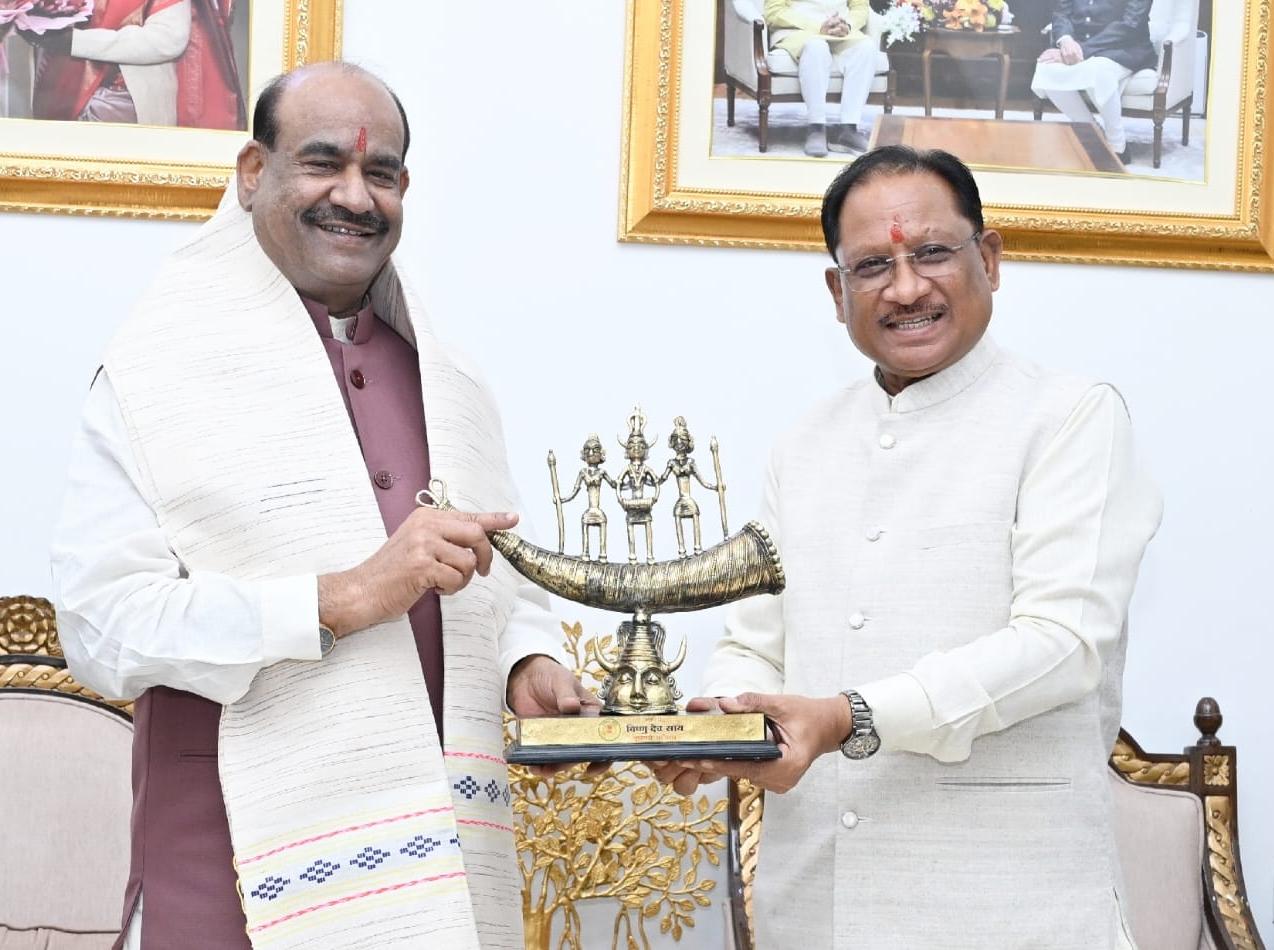 मुख्यमंत्री निवास पहुंचे लोकसभा अध्यक्ष ओम बिरला, कई मुद्दों पर हुई चर्चा