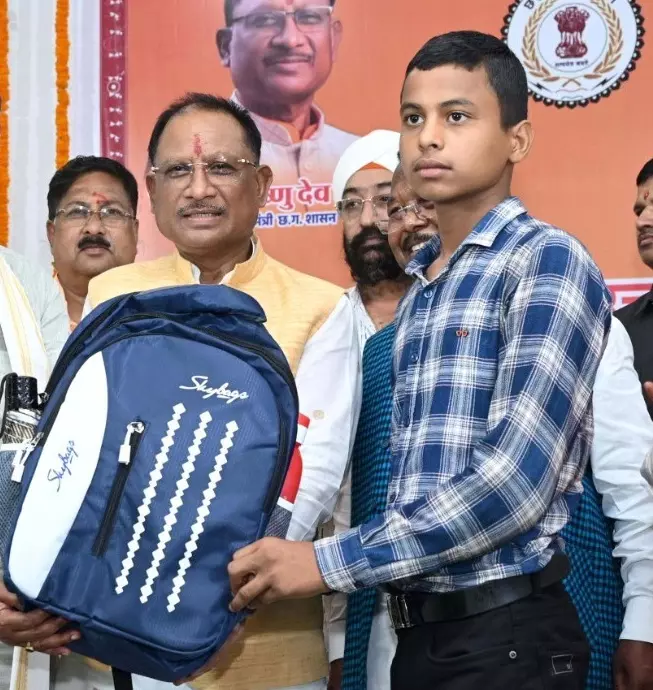 शिक्षा व्यवस्था में बड़ा सुधार: साय सरकार 5000 शिक्षकों की करेगी भर्ती, स्कूलों में होगा युक्तियुक्तकरण