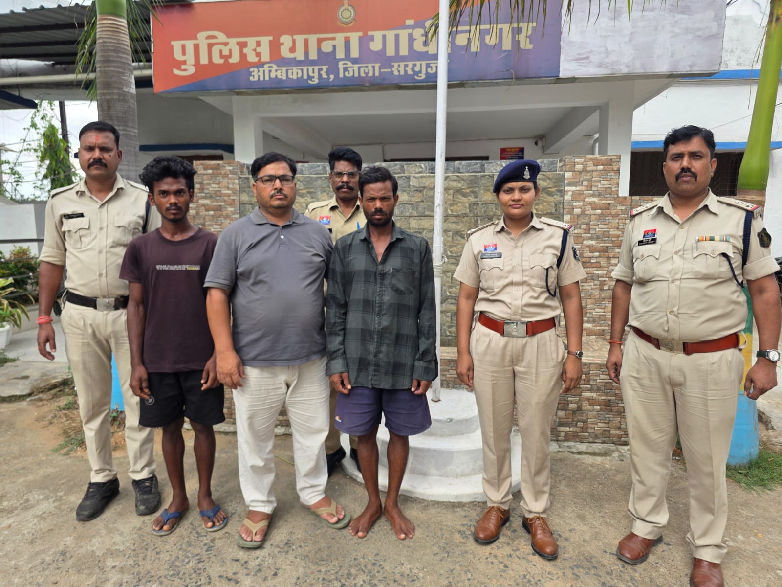अवैध खनन के खिलाफ कार्रवाई तेज, शासकीय कार्य में बाधा डालने वाले 5 आरोपियों पर मामला दर्ज