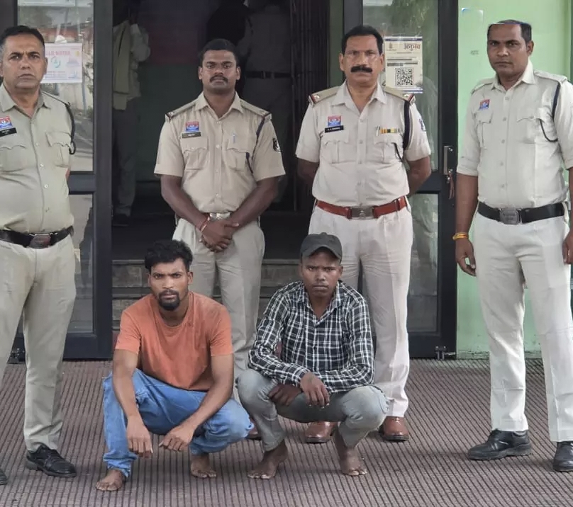 ऑपरेशन संवेदना को बड़ी सफलता: 6 महीने से लापता किशोरी बरामद, दो आरोपी जेल भेजे गए