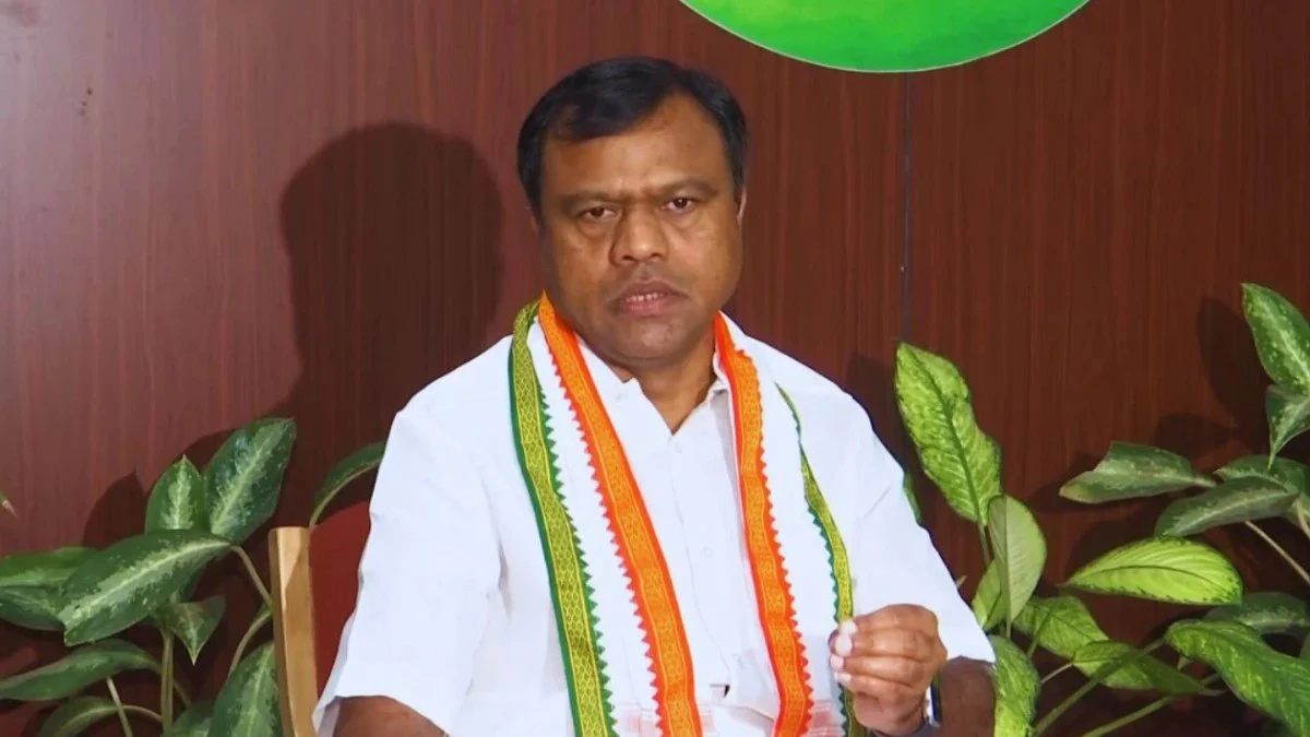 CM हाउस की बैठक को लेकर कांग्रेस का हमला, दीपक बैज बोले- मंत्रियों और मुख्यमंत्री में हुआ घमासान