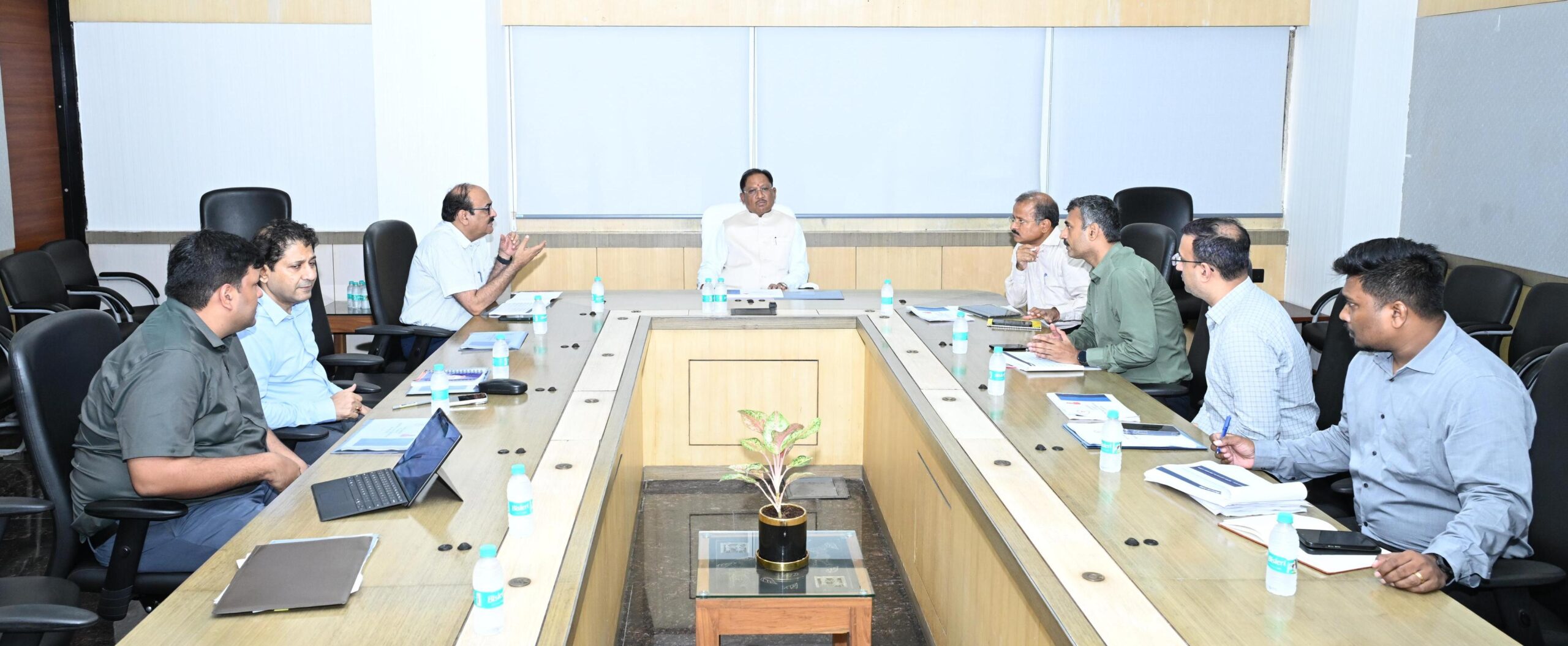 CM साय का डिजिटल विजन: AI, भारतनेट और मोबाइल नेटवर्क पर फोकस, शिक्षा से लेकर शासन तक आएगा बड़ा बदलाव