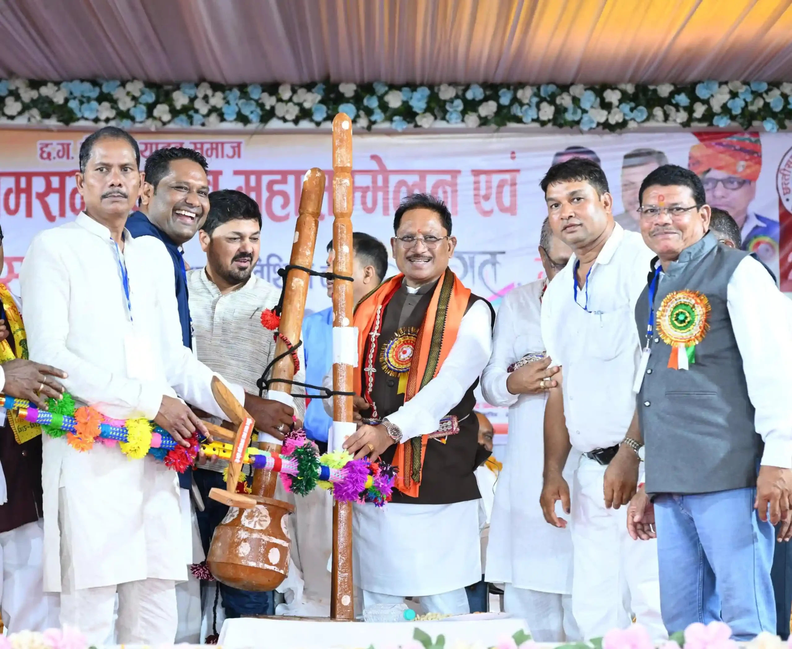 रायपुर में झेरिया यादव समाज को बड़ी सौगात: CM साय ने सामाजिक भवन के लिए 15 लाख दिए, गिनाईं सरकार की उपलब्धियां