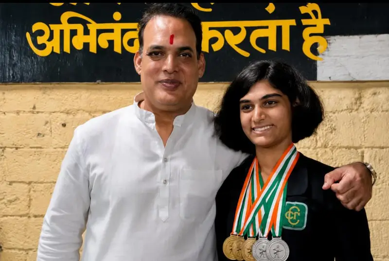 दो गोल्ड और तीन सिल्वर जीतकर चमकी रायपुर की सानवी श्रीवास, नेशनल शूटिंग चैंपियनशिप के लिए किया क्वालिफाई