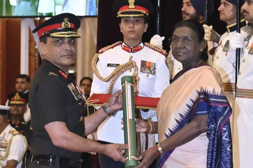 छत्तीसगढ़ के सपूत मेजर जनरल सुधीर कुमार शर्मा को मिला अति विशिष्ट सेवा मेडल, राष्ट्रपति ने किया सम्मानित