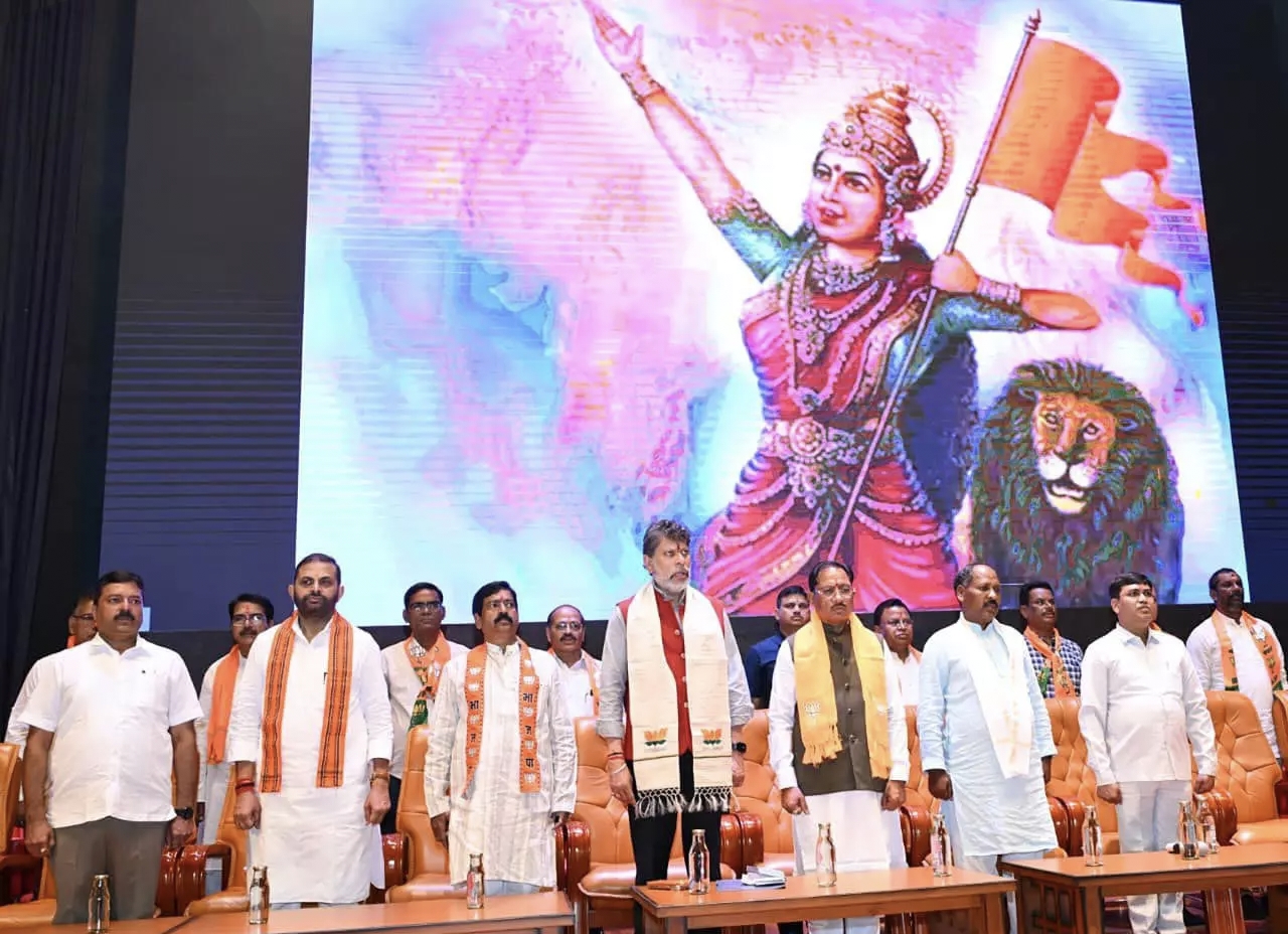 कुशाभाऊ ठाकरे परिसर में BJP का शक्ति प्रदर्शन: CM विष्णुदेव साय समेत प्रदेश नेतृत्व ने बनाई आगामी रणनीति