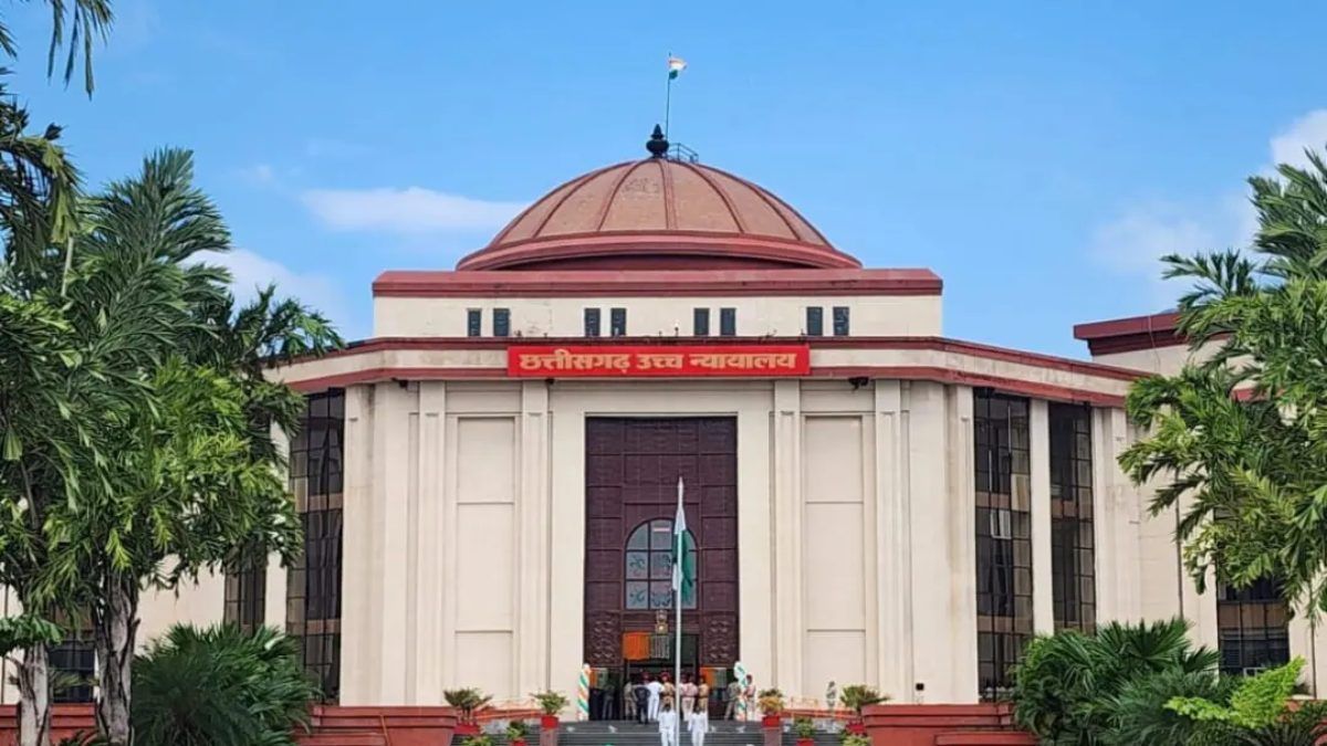 18 साल पुराने शिक्षाकर्मी भर्ती घोटाले में बड़ी राहत: हाईकोर्ट ने 7 आरोपियों को दी सशर्त अग्रिम जमानत