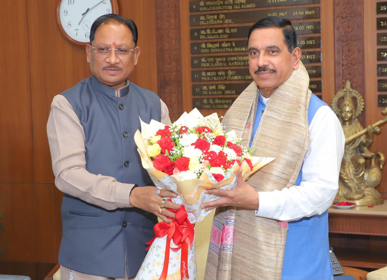 5 लाख मीट्रिक टन चावल के शीघ्र उठाव के लिए मुख्यमंत्री विष्णुदेव साय ने केंद्र से मांगी 250 रेलवे रैक