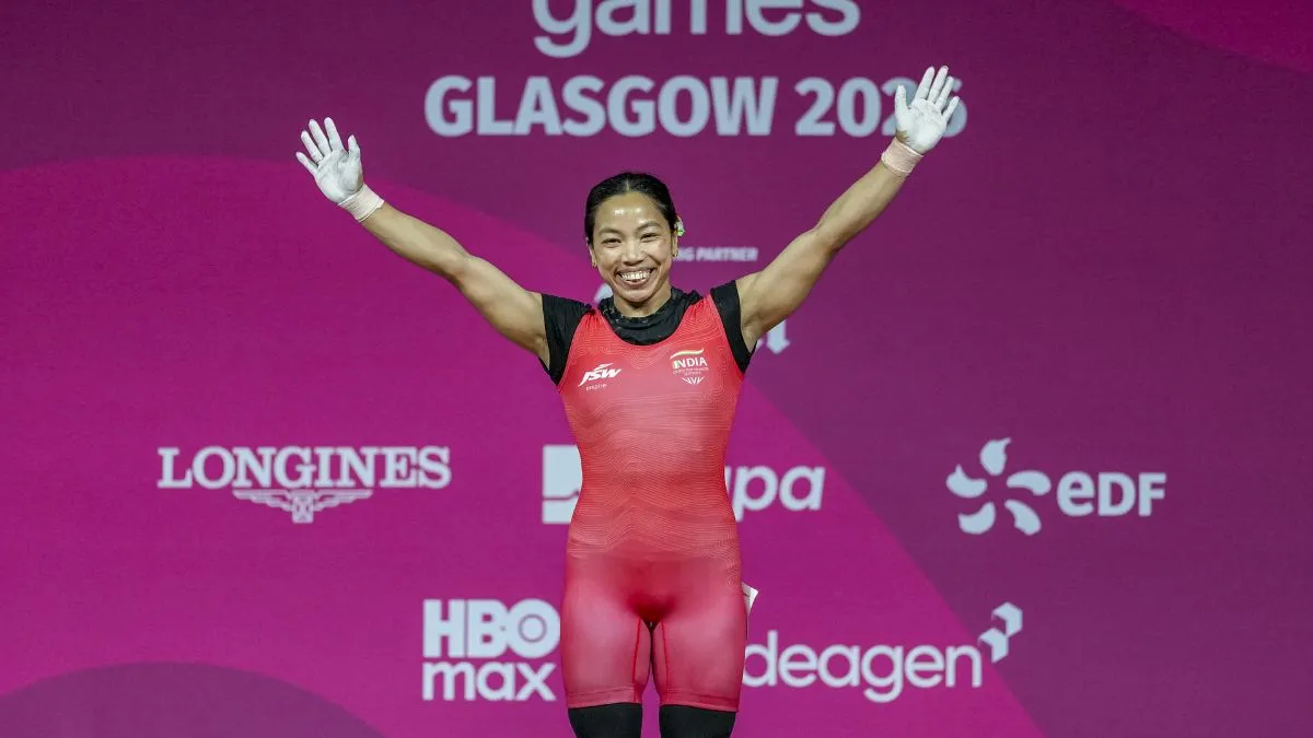 CWG 2026: मीराबाई चानू ने रचा इतिहास, भारत को दिलाया पहला गोल्ड; कॉमनवेल्थ गेम्स में स्वर्ण पदकों की लगाई हैट्रिक