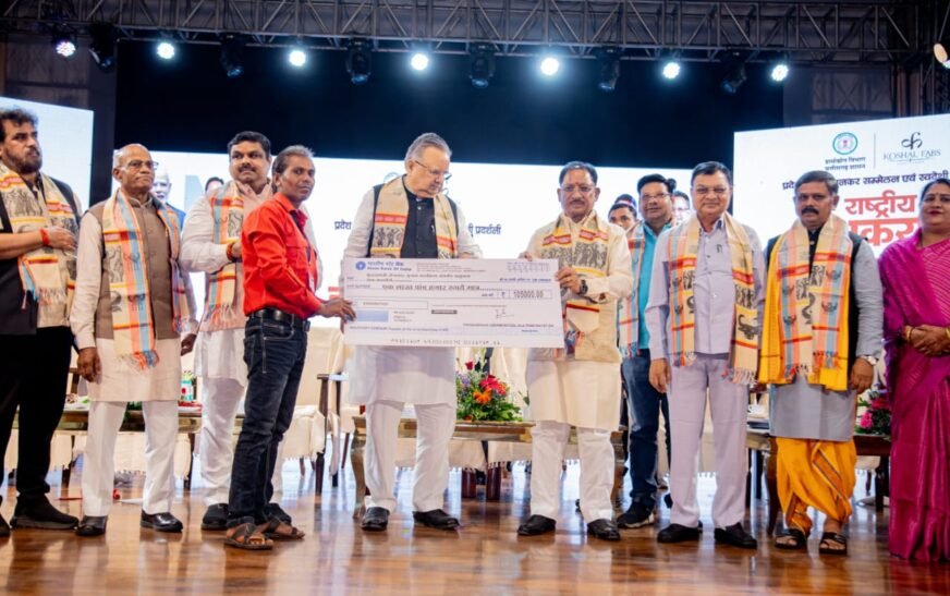 सुकमा की पुनर्वासित बेटियों ने रायपुर के बड़े मंच पर दिखाई प्रतिभा, मुख्यमंत्री और विधानसभा अध्यक्ष ने बढ़ाया हौसला