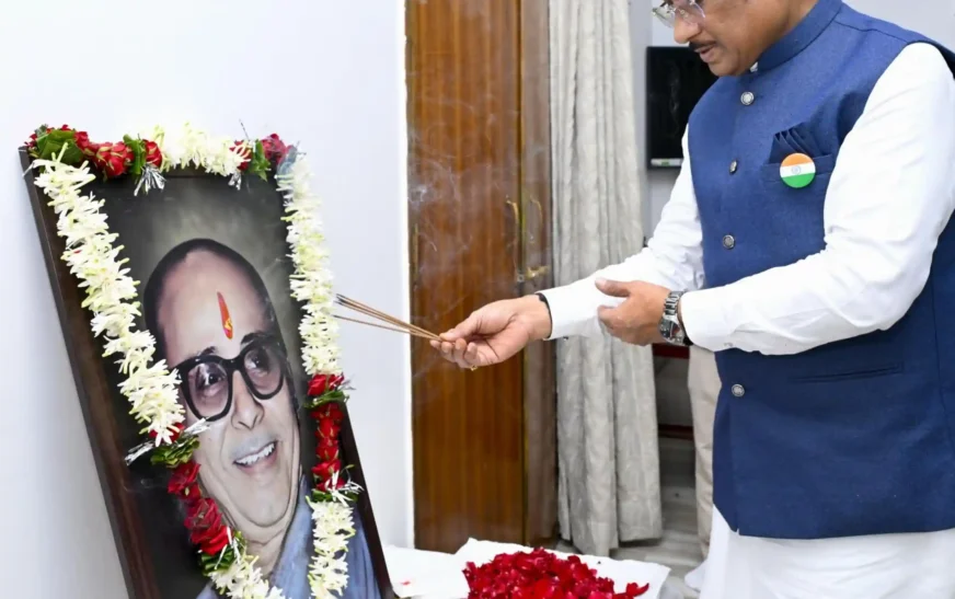 कुशाभाऊ ठाकरे की जयंती पर CM Sai ने किया नमन: बोले—राष्ट्रसेवा, संगठन निर्माण और जनकल्याण को समर्पित रहा जीवन