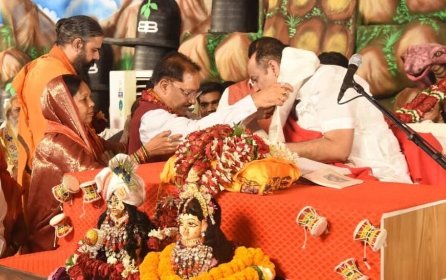 छत्तीसगढ़ के कण-कण में विराजमान हैं देवाधिदेव महादेव, हमारी आध्यात्मिक परंपरा अमूल्य धरोहर : मुख्यमंत्री विष्णुदेव साय