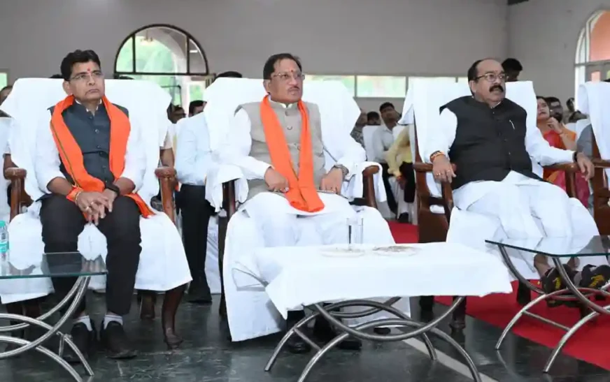 ‘मन की बात’ नवाचार और प्रेरक प्रयासों को देती है राष्ट्रीय पहचान : CM साय, नशामुक्त युवा और विकसित भारत के लिए सामूहिक भागीदारी पर जोर