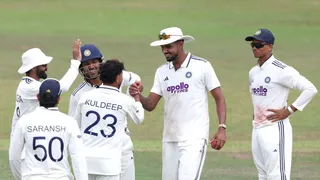 IND vs SLC XI Day 2: बारिश ने रोका मैच, टीम इंडिया का स्कोर 1 विकेट पर 67 रन; राहुल-पडिक्कल ने संभाली पारी