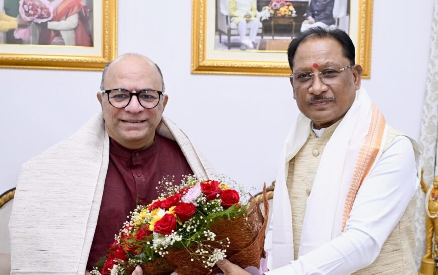 CM विष्णुदेव साय से पद्मश्री डॉ. चंद्रप्रकाश द्विवेदी की सौजन्य मुलाकात, भारतीय इतिहास-संस्कृति पर हुई चर्चा