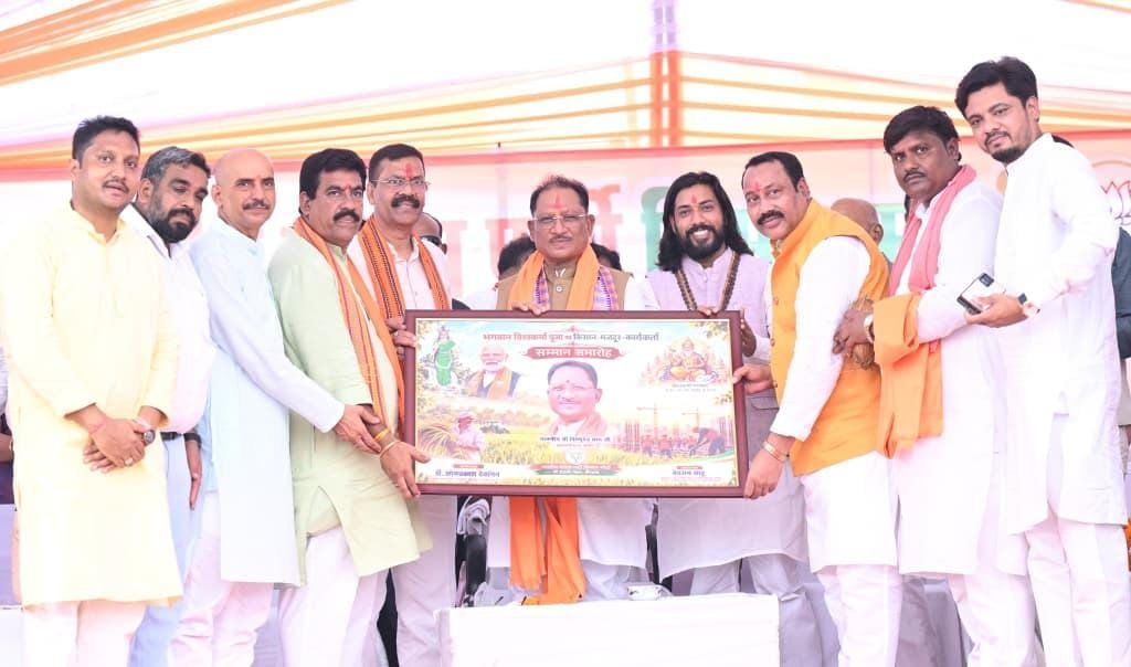 प्रधानमंत्री मोदी के जन्मदिन पर हर घर में जलाएं ‘आशीर्वाद का दीप’: CM साय, 76 प्रतिभाओं का सम्मान