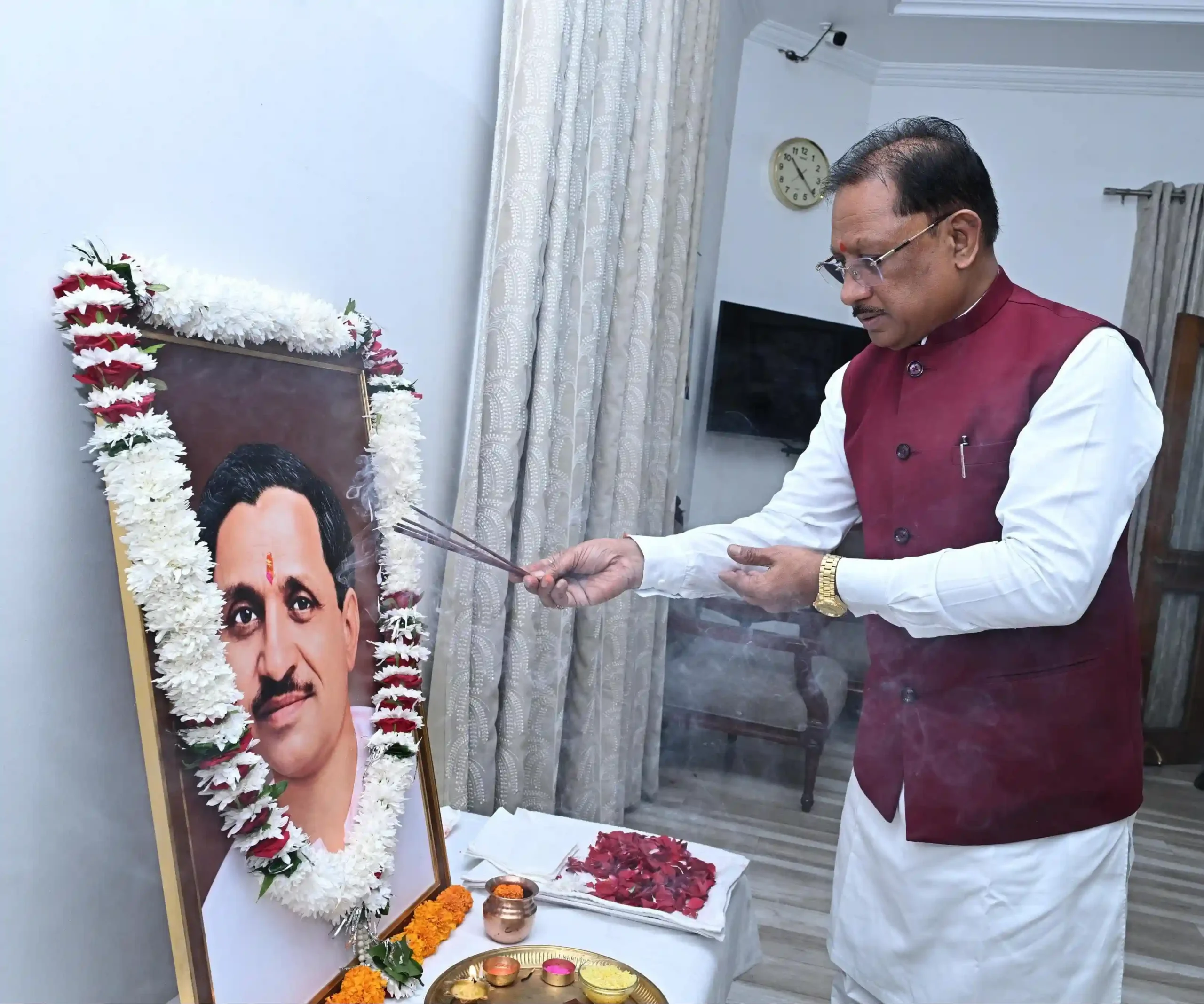 पंडित दीनदयाल उपाध्याय की जयंती पर CM साय ने किया नमन, बोले- अंतिम व्यक्ति के उत्थान के लिए सरकार प्रतिबद्ध