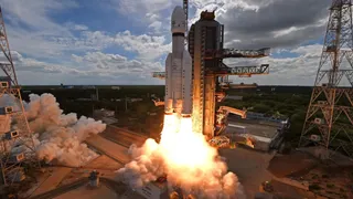 अंतरिक्ष में ISRO की बड़ी कामयाबी: GSLV-F17 ने लॉन्च किया EOS-05, भारत की सीमाओं पर रखेगा पैनी नजर