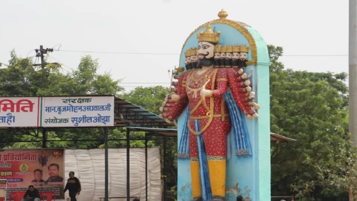 रायपुर में जलेगा 101 फीट ऊंचा रावण, राज्यपाल रमेन डेका और मुख्यमंत्री विष्णुदेव साय की मौजूदगी में होगा भव्य दशहरा उत्सव