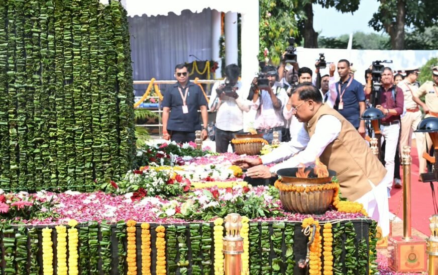 छत्तीसगढ़ में शांति और सुरक्षा का नया अध्याय, मुख्यमंत्री विष्णु देव साय बोले- वीर जवानों का बलिदान सदैव रहेगा स्मरणीय