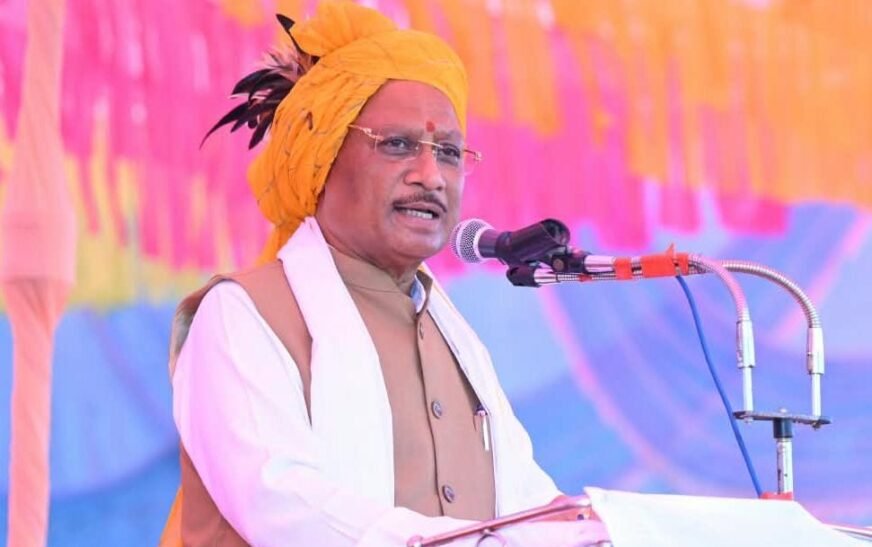 बिलाईगढ़ के दशहरा उत्सव में CM विष्णुदेव साय की पांच बड़ी घोषणाएं, तीन करोड़ से बनेगा गौरव पथ, खुलेगा अपर कलेक्टर कार्यालय