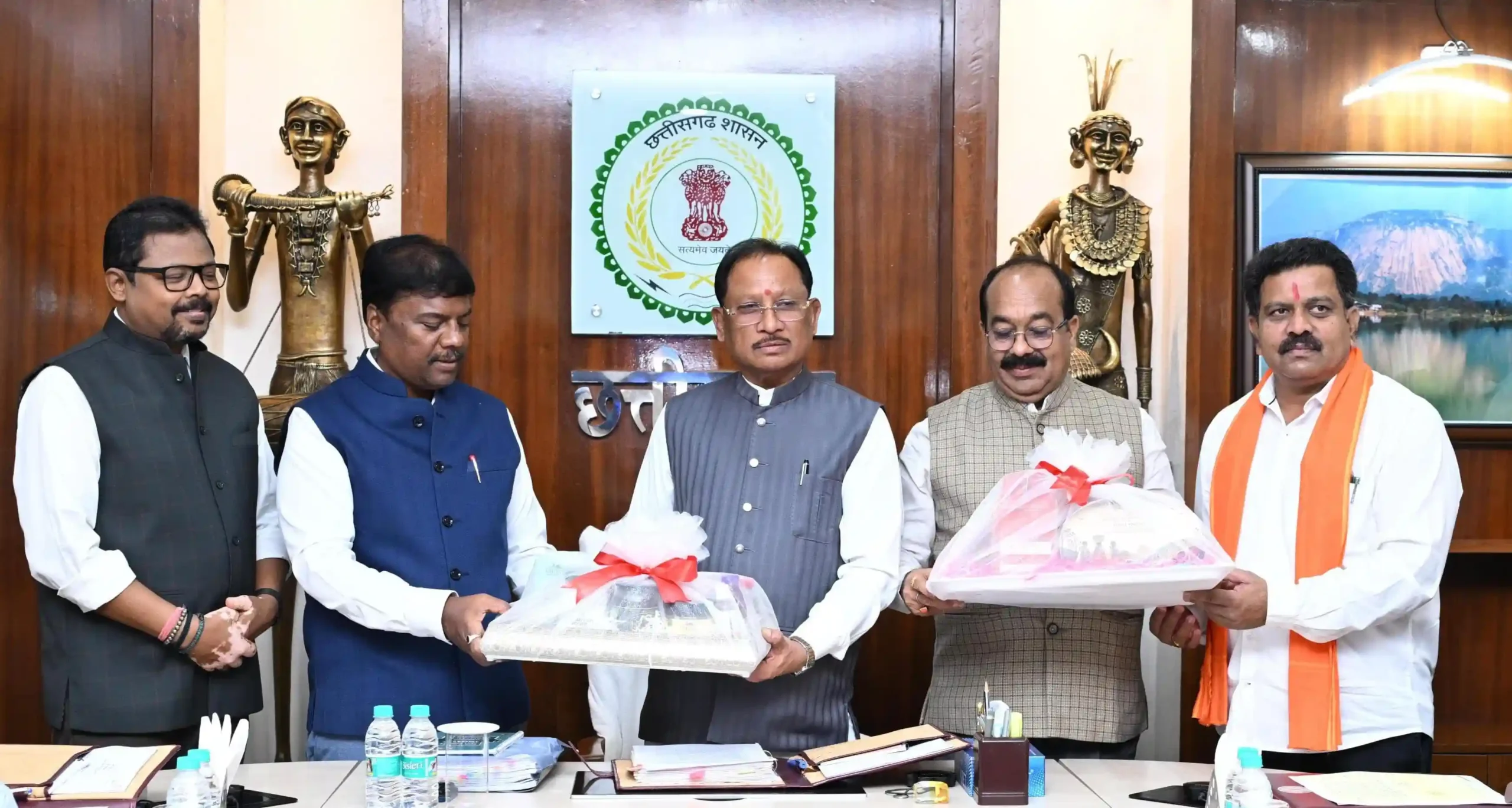 छत्तीसगढ़ के वन उत्पादों को मिलेगी नई पहचान, मुख्यमंत्री विष्णुदेव साय ने लॉन्च किए हर्बल्स दिवाली गिफ्ट पैक