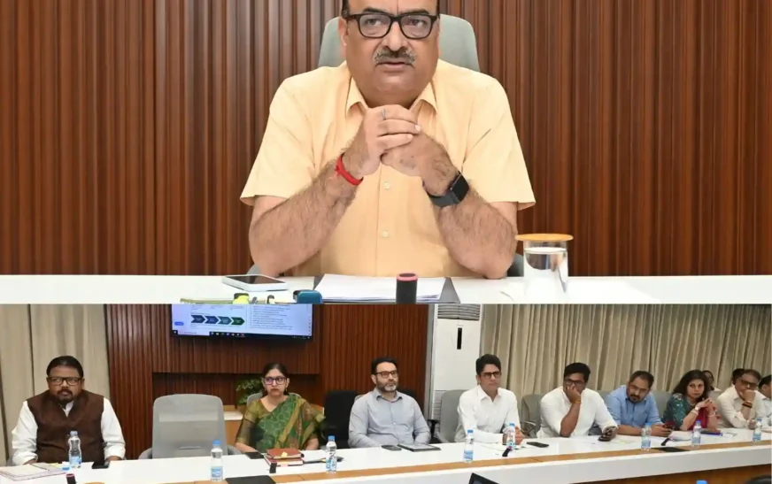 छत्तीसगढ़ में विकास कार्यों की समीक्षा, मुख्य सचिव विकासशील ने अधिकारियों को दिए सख्त निर्देश, योजनाओं और भर्ती प्रक्रिया में तेजी लाने पर जोर