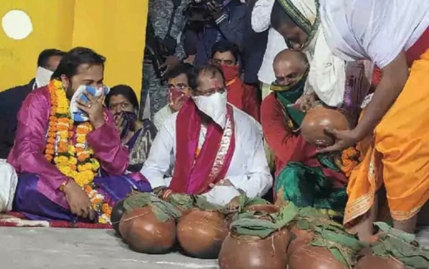 जगदलपुर में बस्तर दशहरा की निशा जात्रा संपन्न, देवी-देवताओं की पूजा के बाद अब मावली परघाव की तैयारी शुरू