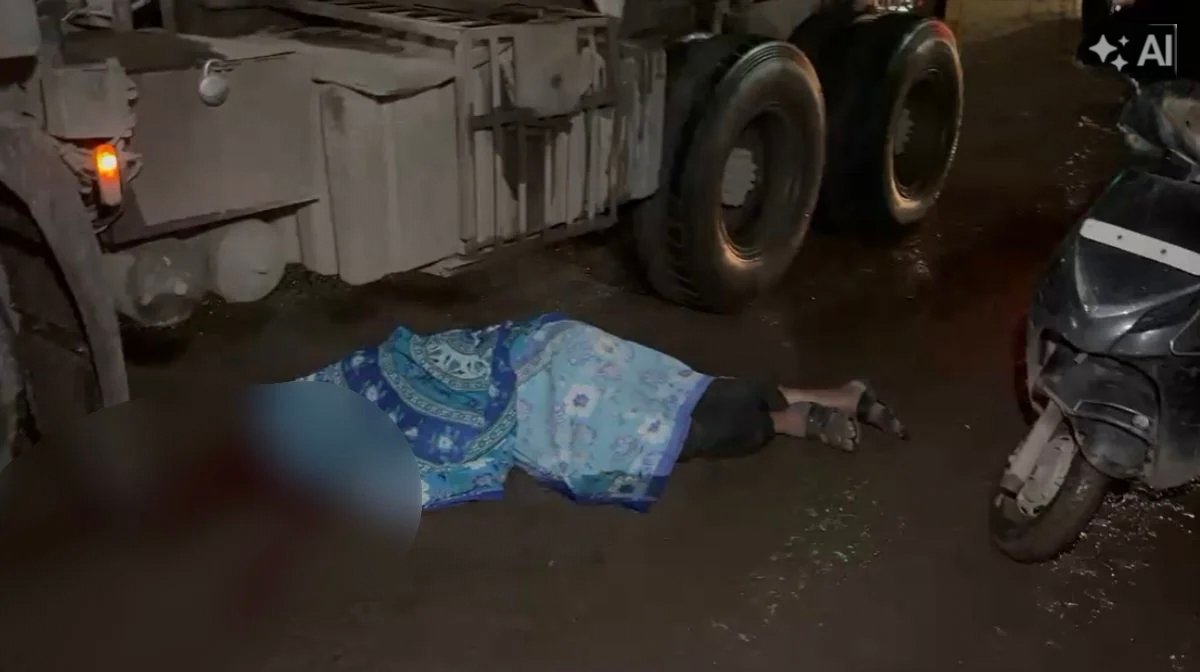 CG Accident: NH-43 पर तेज रफ्तार ट्रेलर ने स्कूटी सवार 70 वर्षीय कारोबारी को कुचला, मौके पर हुई दर्दनाक मौत
