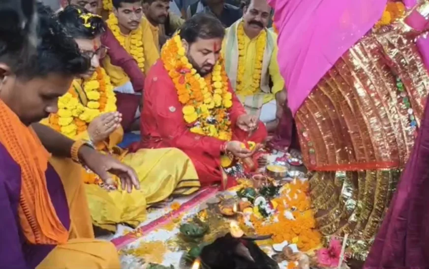 बस्तर दशहरा में अनोखी बेल पूजा की परंपरा, जोड़ी बेल फल से जुड़ी है मां दंतेश्वरी और मां माणिकेश्वरी की कथा