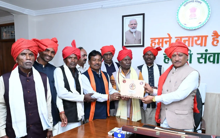 बस्तर दशहरा जनजातीय संस्कृति, आस्था और सामूहिक सहभागिता की अनुपम विरासत, मुख्यमंत्री साय को पर्व में शामिल होने आमंत्रण